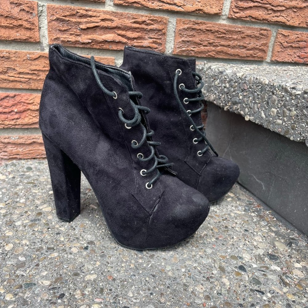 Loved, in Good Condition, Women's Club Couture Black Suede Booties Size 7